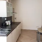 Onsite Free Garage Parking, 10min Centre By Bus Prag